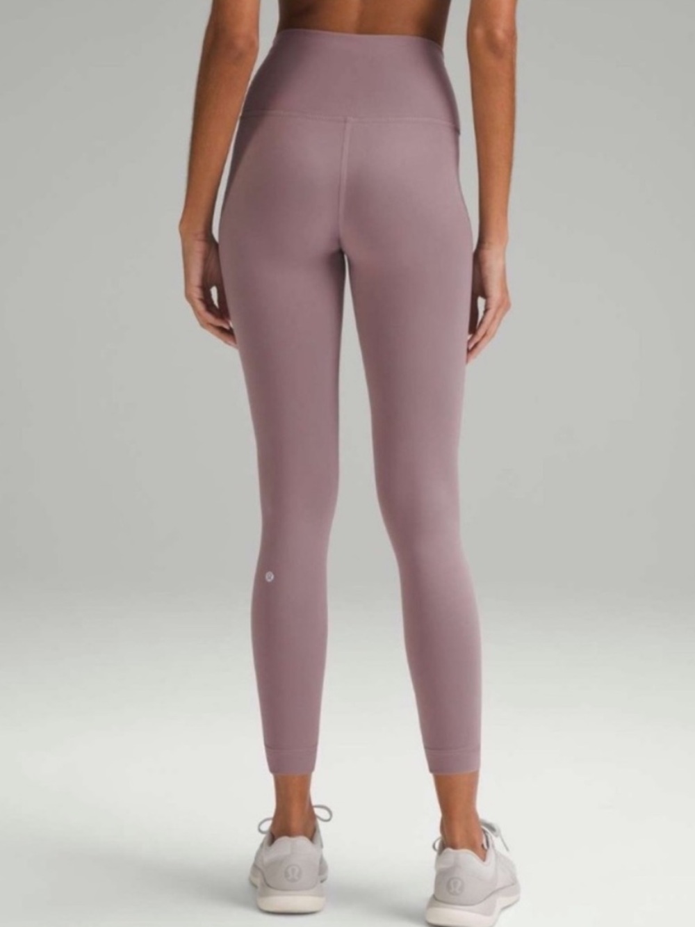 Lululemon Violet Verbena Wunder Train Leggings 25” size 6
